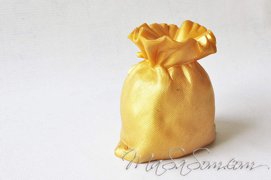 ออมสินถุงทองหลวงพ่อคูณ