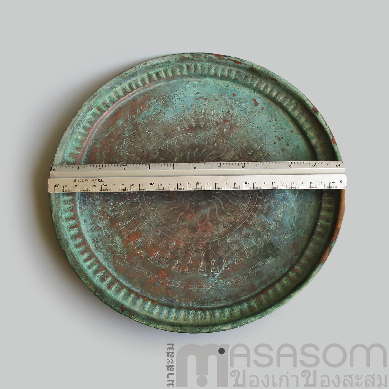 ถาดทองแดงของเก่า