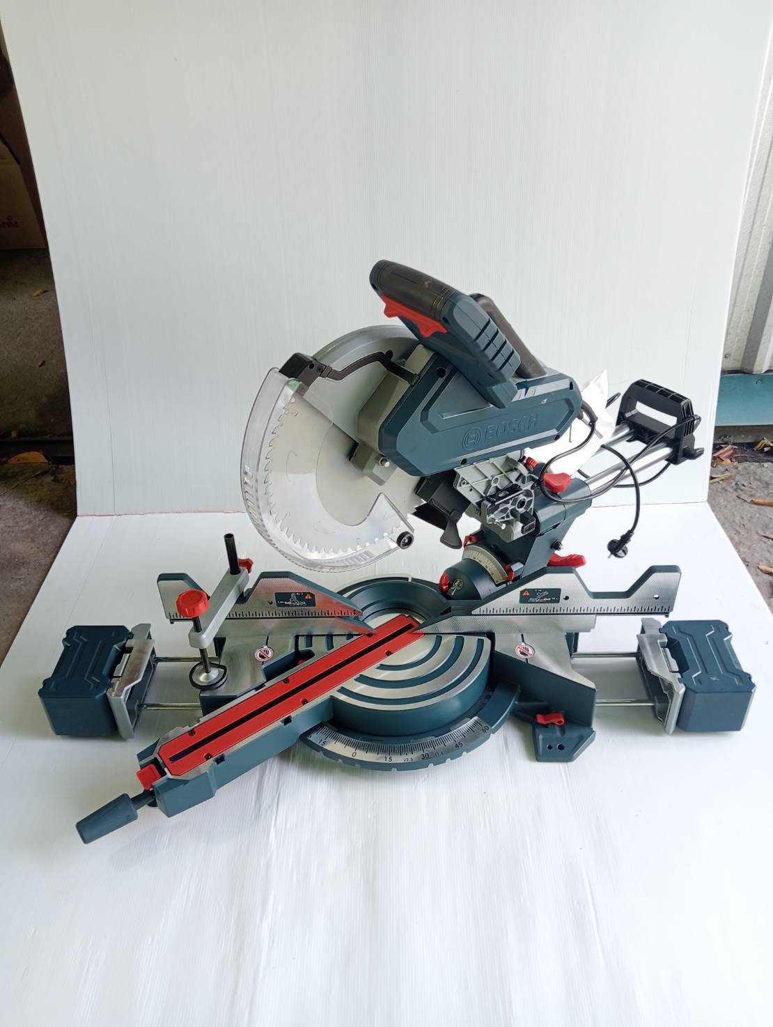 แท่นตัดองศา12" GCM340-305D BOSCH