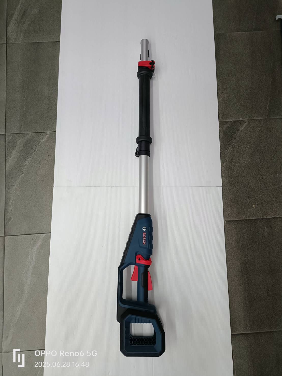 เลื่อยโซ่10"ด้ามยาว GKE18V-25TP BOSCH SOLO