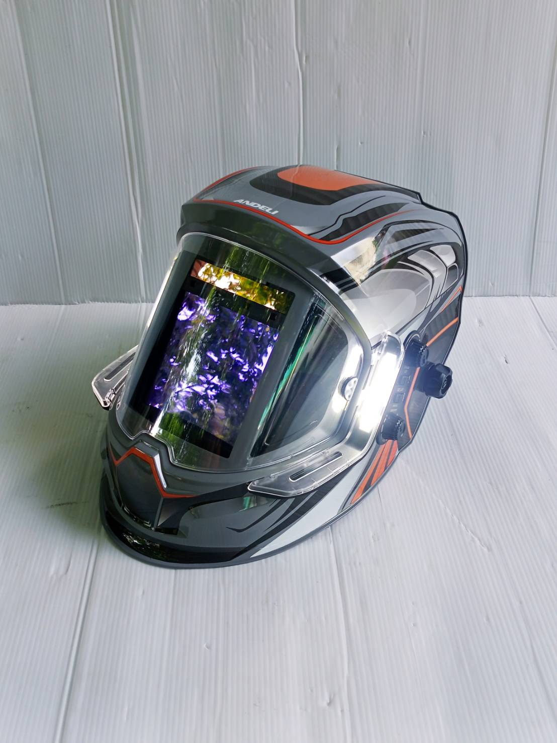 ANDELI หน้ากากเชื่อมอัตโนมัติ ให้สีจริง ปรับเฉดได้ พร้อมไฟ LED ทันสมัยแบตเตอรี่ชาร์จไฟได้ MONER-950L 142-1031