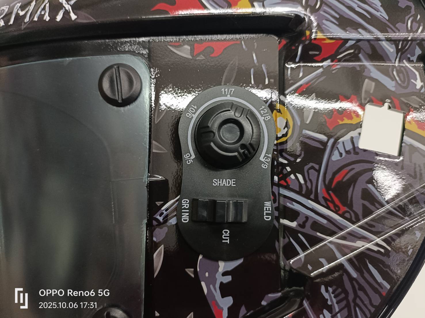 หน้ากากปรับแสงอัตโนมัติ JASIC รุ่น LY800J มีโหมดเครื่องเจียร