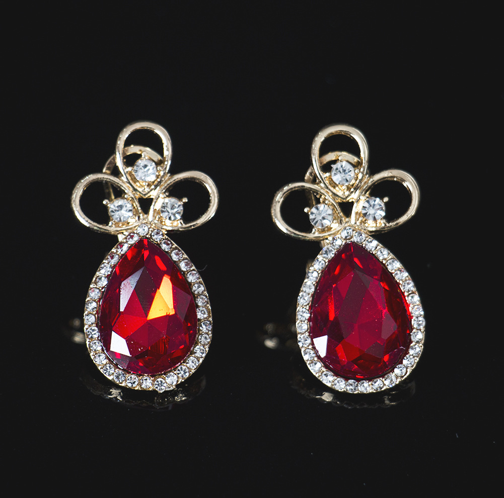 (พร้อมส่ง) สร้อยคอแฟชั่น 052 สีแดง เครื่องประดับจัดเซ็ต สร้อยคอ+ต่างหู+กำไล สวยงาม