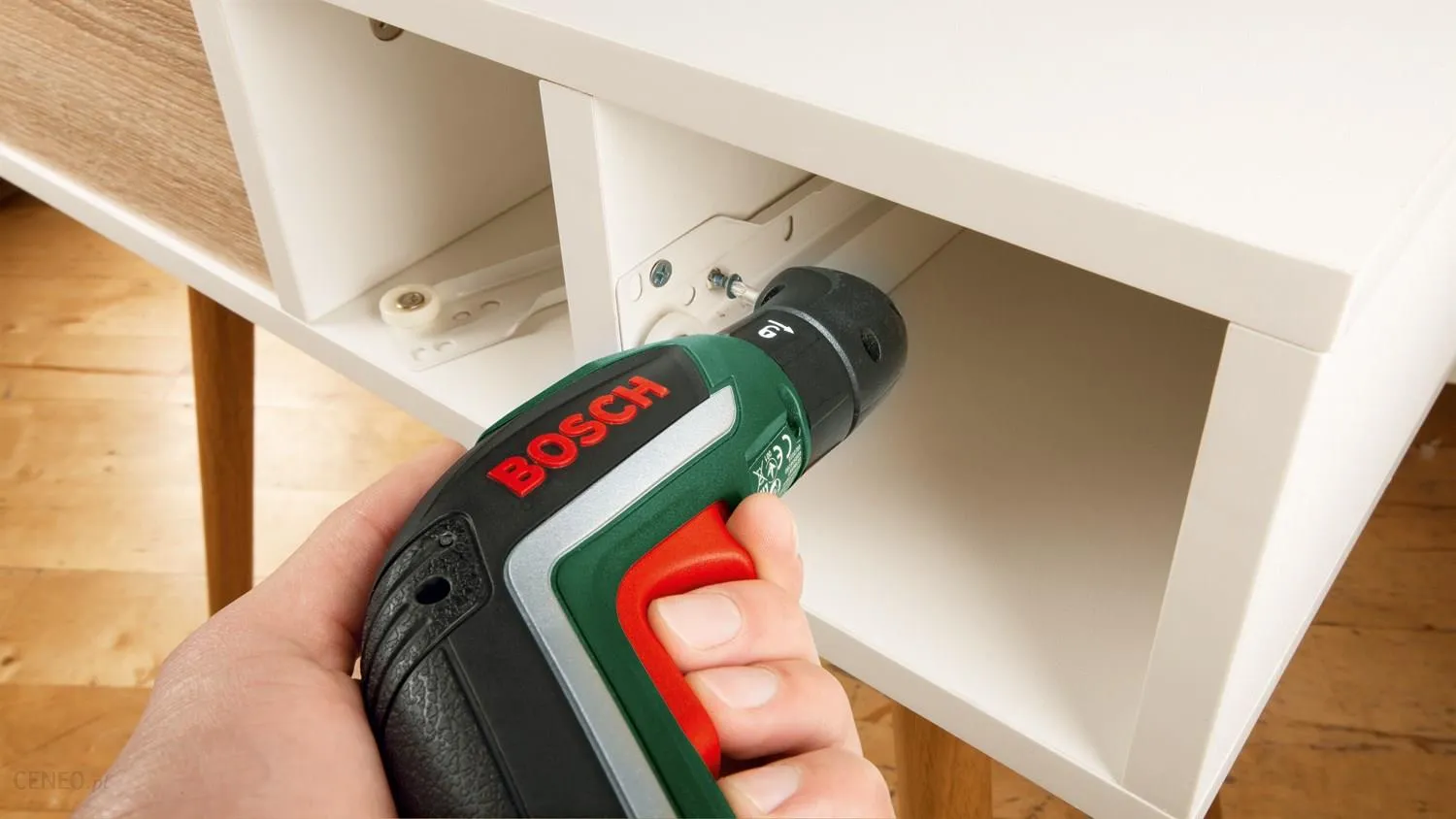 คอลเลกชัน IXO – ตัวต่อปรับมุมขันสกรู 1600A001Y8