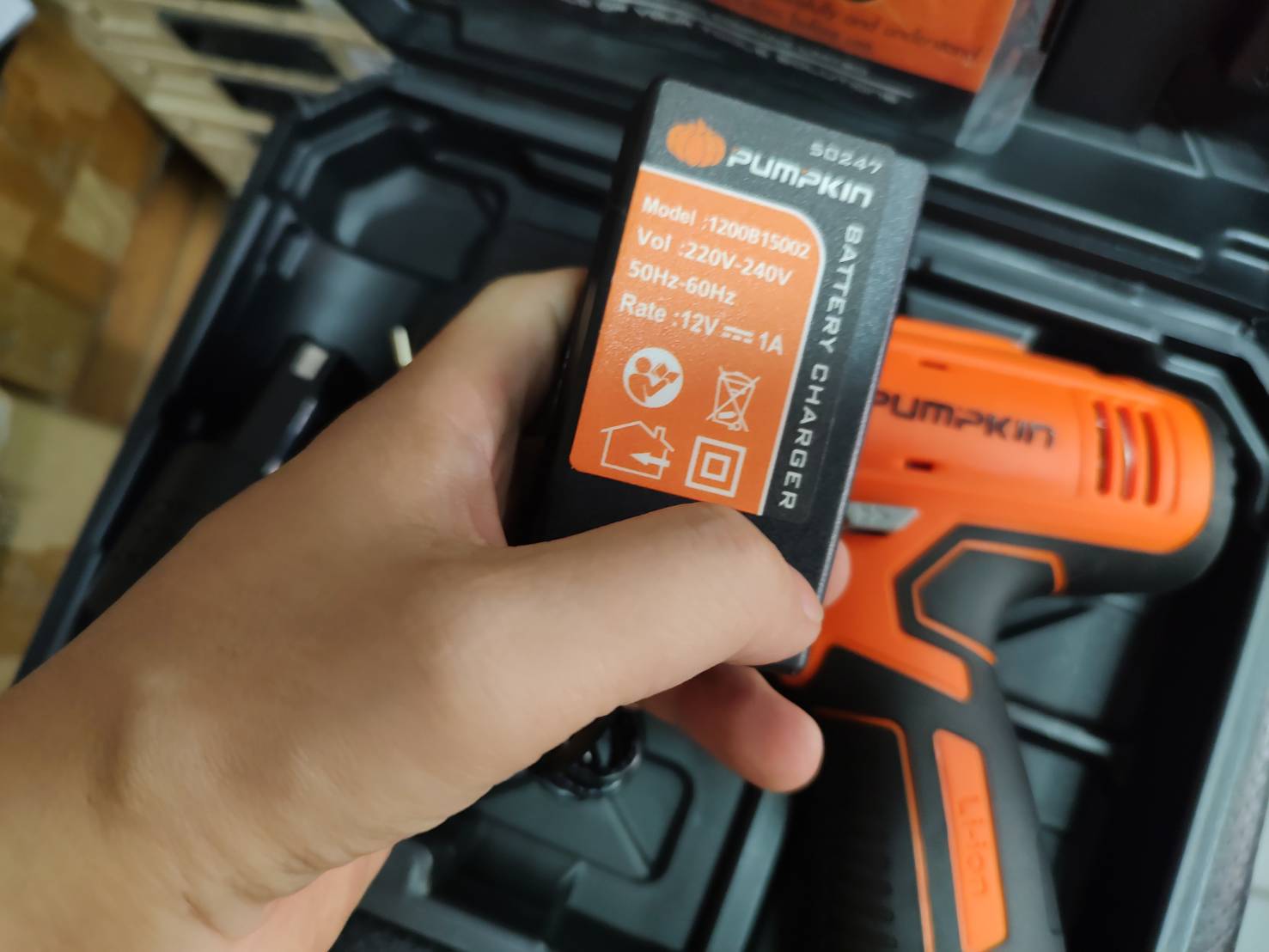 สว่านไร้สาย12V รุ่นแบต2ก้อน J-12D1502 PUMPKIN #50214-15B2