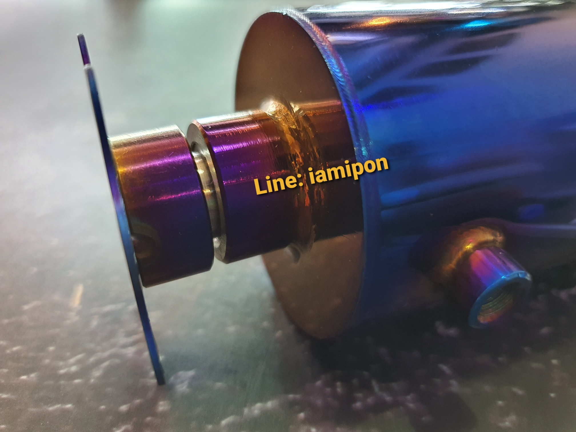 ป๋องพักนำ้ไทเทเนียม สวย เท่ เป็นคุณเอง