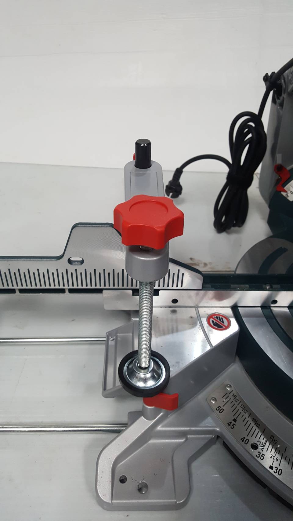 แท่นตัดองศา12" GCM12GDL BOSCH