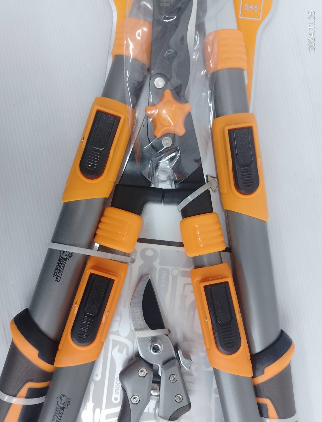 INGCO ชุดกรรไกรตัดกิ่ง 3 ชิ้น HLT93301