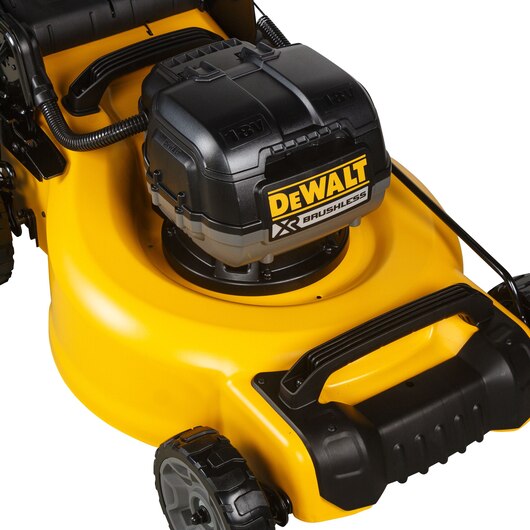 เครื่องตัดหญ้ารถเข็นไร้สาย 18V+18V DCMW564N DEWALT (ตัวเปล่า)