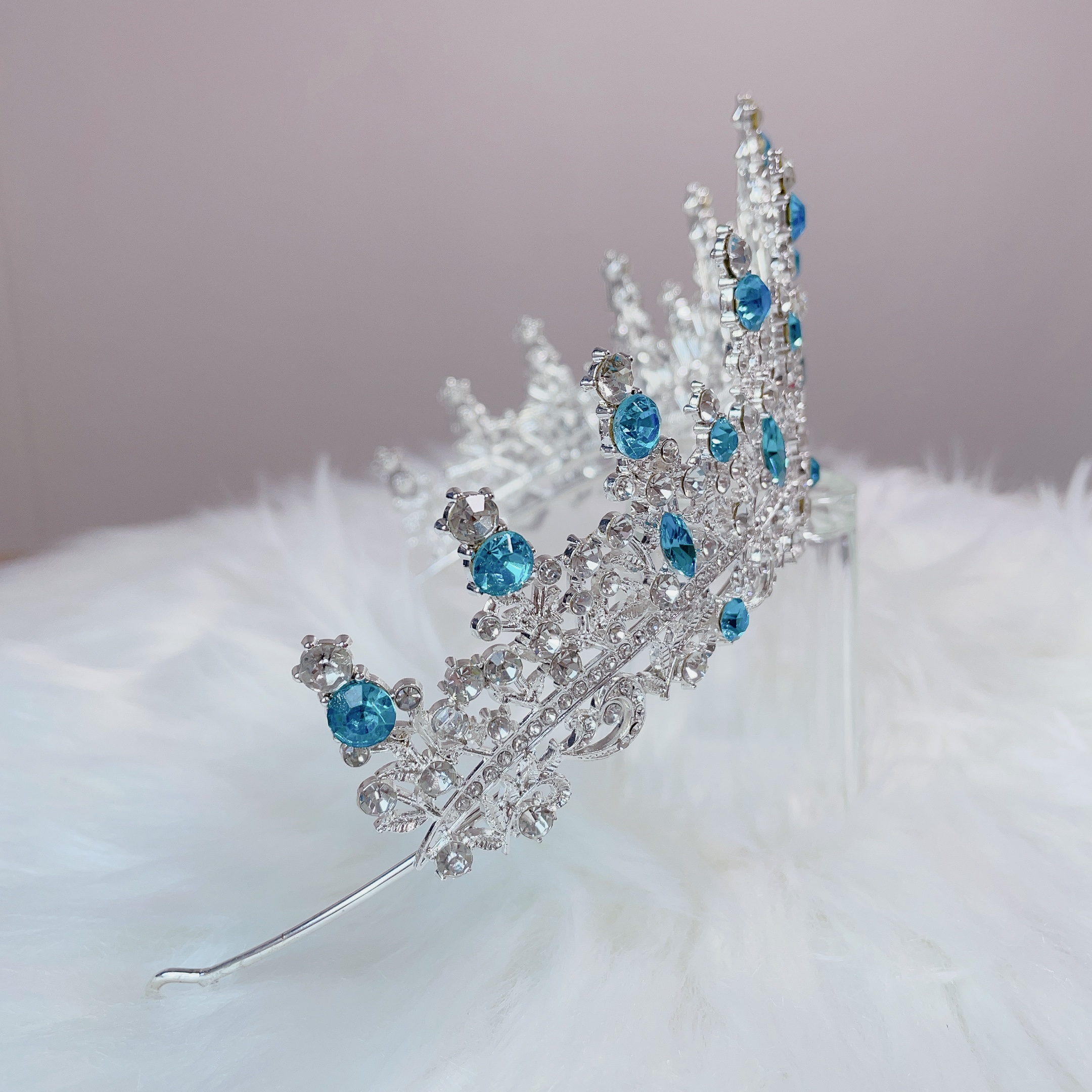 (พร้อมส่ง) เทียร่า 273 สีฟ้า-เงิน มงกุฎนางงาม มงกุฎเจ้าหญิง งานสวย ปราณีต QCเพชรทุกเม็ด สินค้าพร้อมส่งจากไทย