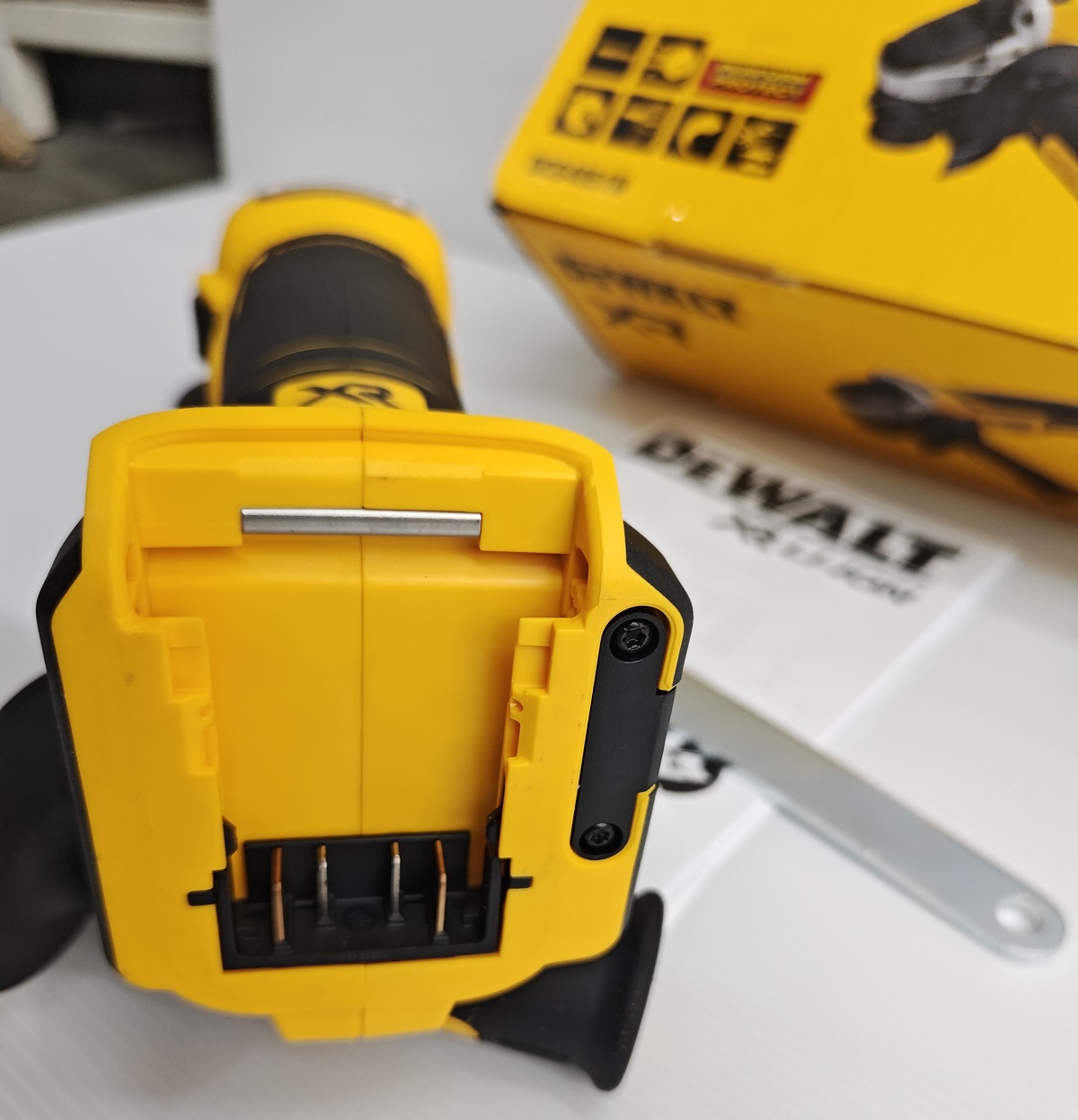 หินเจียรไร้สาย20V DCG4051N-B1 DEWALT (ตัวเปล่า)