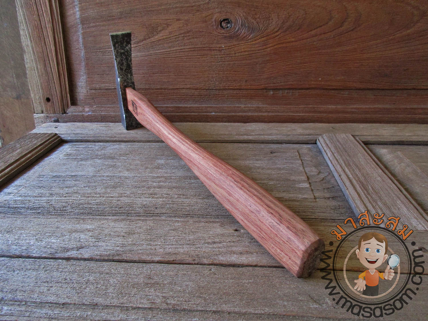 ค้อนเหล็กเก่า