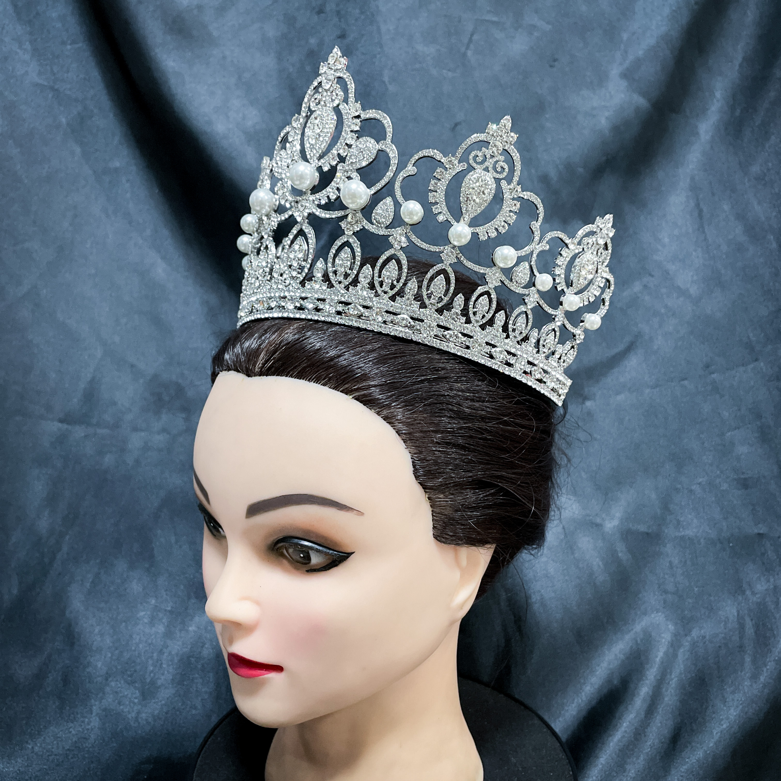 (พร้อมส่ง) มงกุฏ 092 สีเงิน มงกุฎนางงาม มงกุฎเพชร มงกุฎประกวด สินค้าพร้อมส่ง ไม่ต้องรอนาน งานพรีเมี่ยม