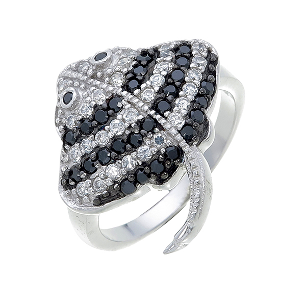 แหวนเพชร ประดับ เพชรCZ แหวนปลากระเบน ฝังเพชรกลมขาวและเพชรกลมดำ ‪ดีไซน์‬เก๋มีมิติ สวยอย่างเป็นธรรมชาติ