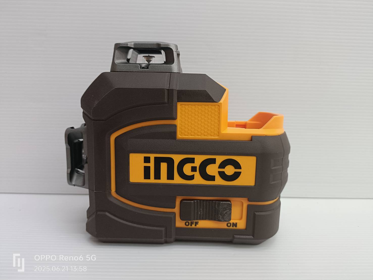 INGCO เลเซอร์ระดับ 12เส้น 16V แสงเขียว HLL301201