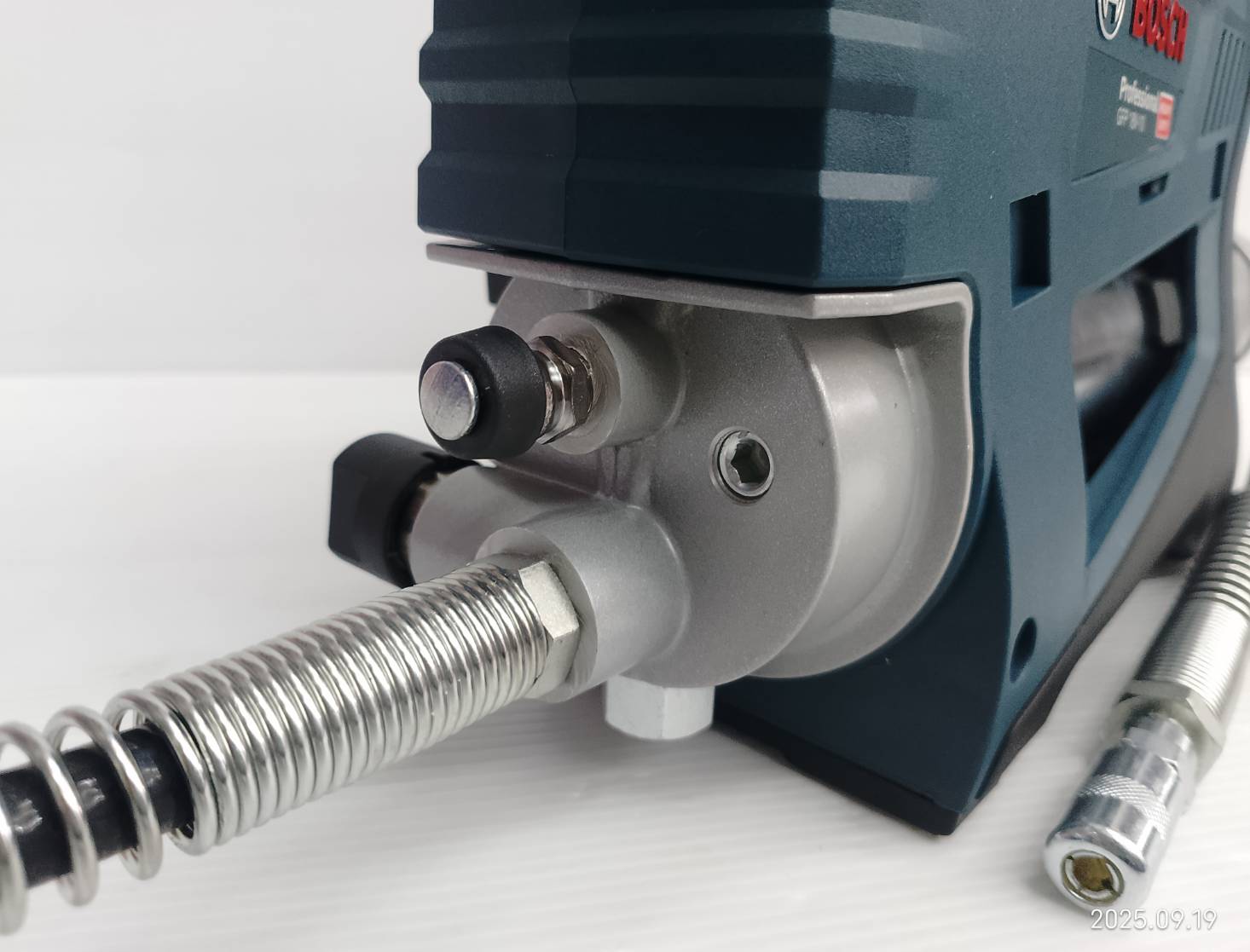 เครื่องอัดจาระบี18V GFP18V-10 BOSCH