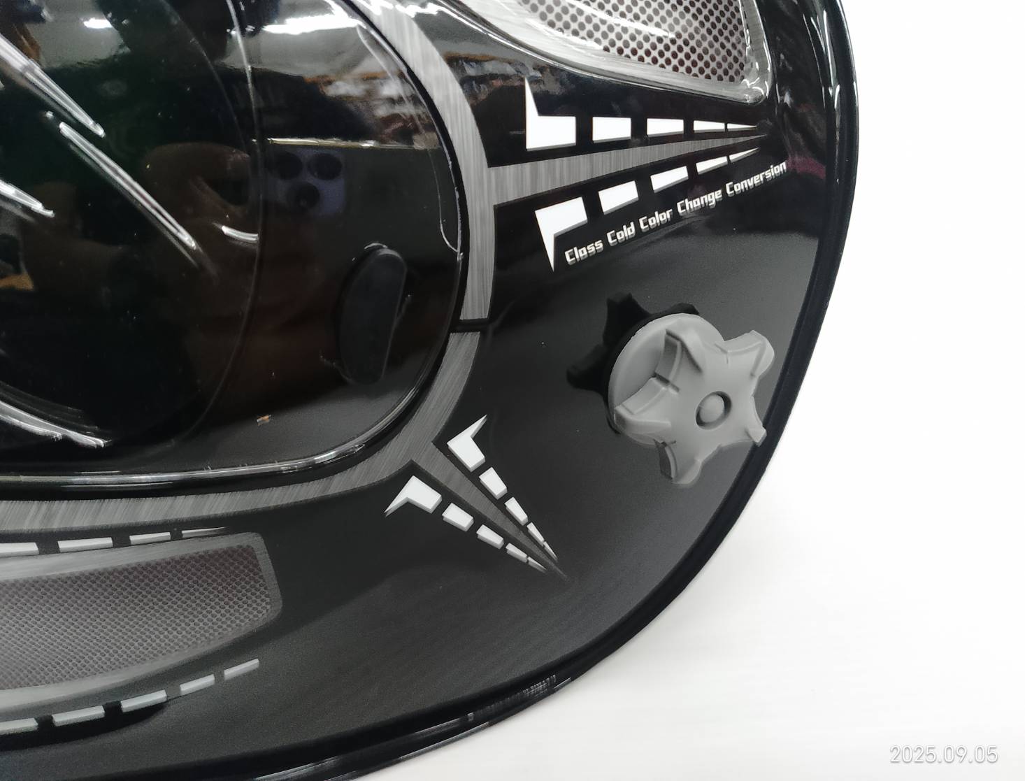 ANDELI หน้ากากปรับแสงอัตโนมัติหน้าจอขนาดใหญ่ มีไฟ LED และมุมมองด้านข้าง MA900VL-AE