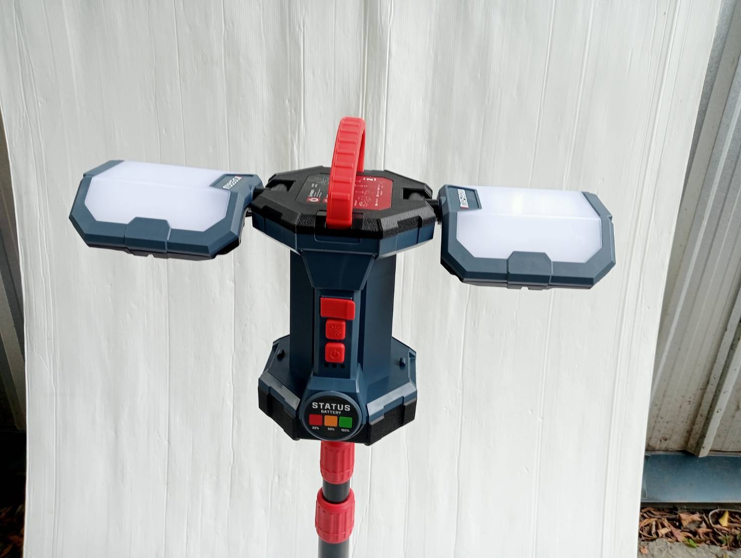 MASARU ไฟฉายสปอร์ตไลท์ SCLF-920-B1 ไฟสปอร์ตไลท์ไร้สาย 2IN1 กันน้ำ มีขาตั้ง พกพาสะดวก ปรับได้ 4 ระดับ