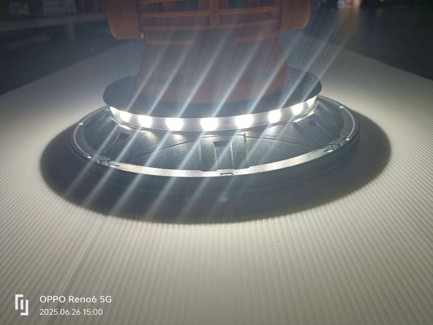 INGCO DWS105016 เครื่องขัดผนัง ด้ามยาว 1050W