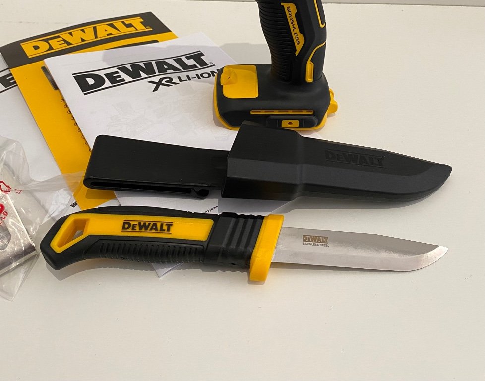 มีดพกพร้อมปลอก รุ่น DWHT1-10354 DEWALT