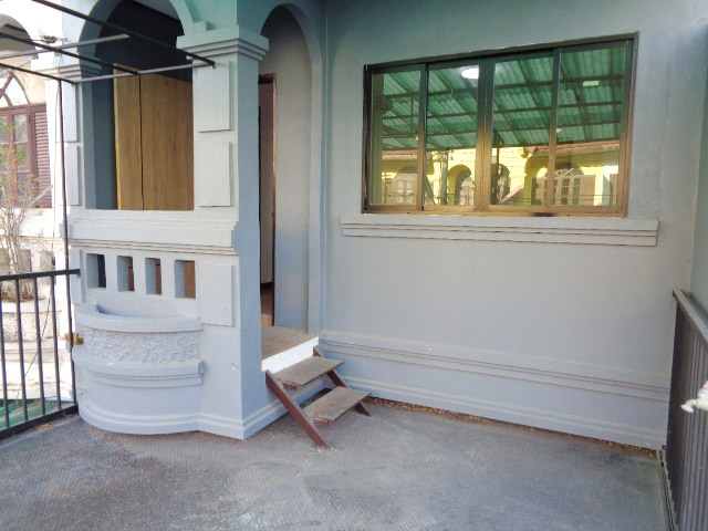 🚩H1224 ขาย/ให้เช่า ทาวน์เฮ้าส์ 16 ตารางวา หมู่บ้านเสนาวิลล่า2 ซอยคู้บอน 27 แยก52 ต่อเติมระเบียงหน้านและหลังบ้านแล้ว