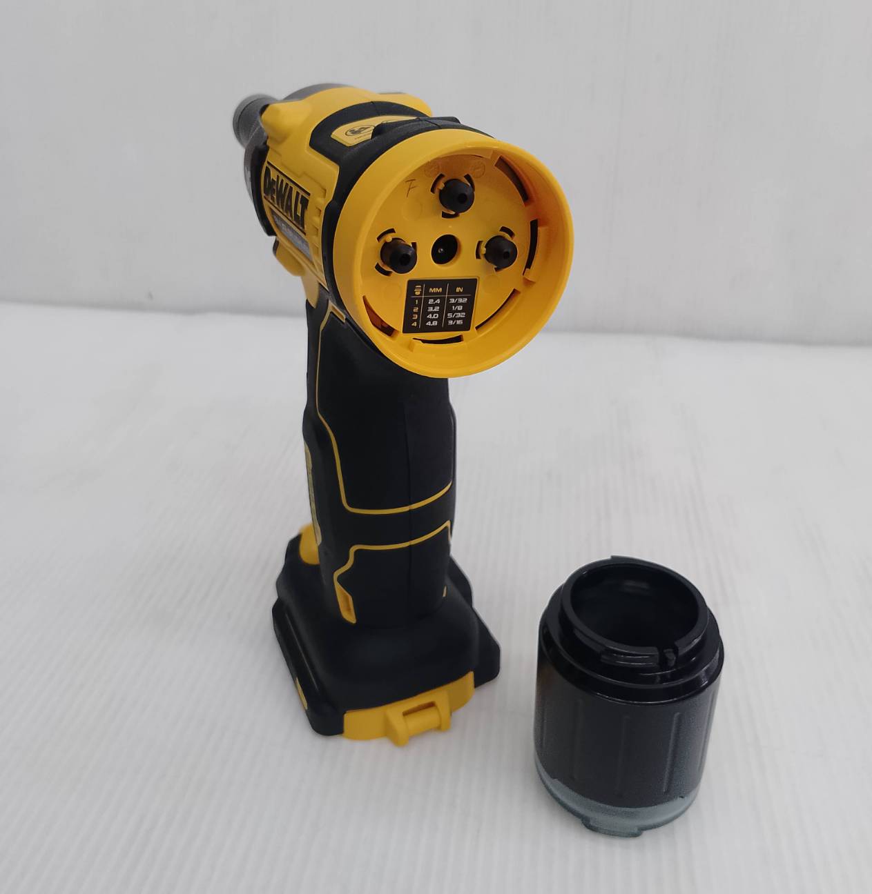 รีเวท18V DCF403NT-XJ DEWALT