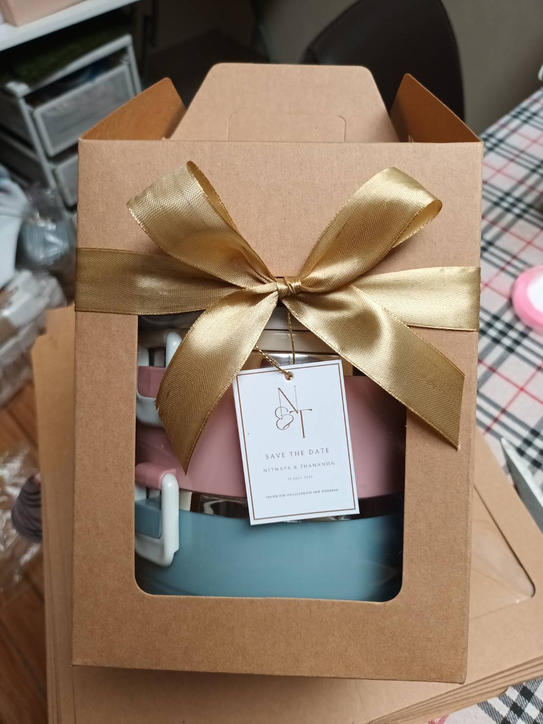 ปิ่นโตรับไหว้ 2 ชั้น แพคเกจกล่องคราฟท์