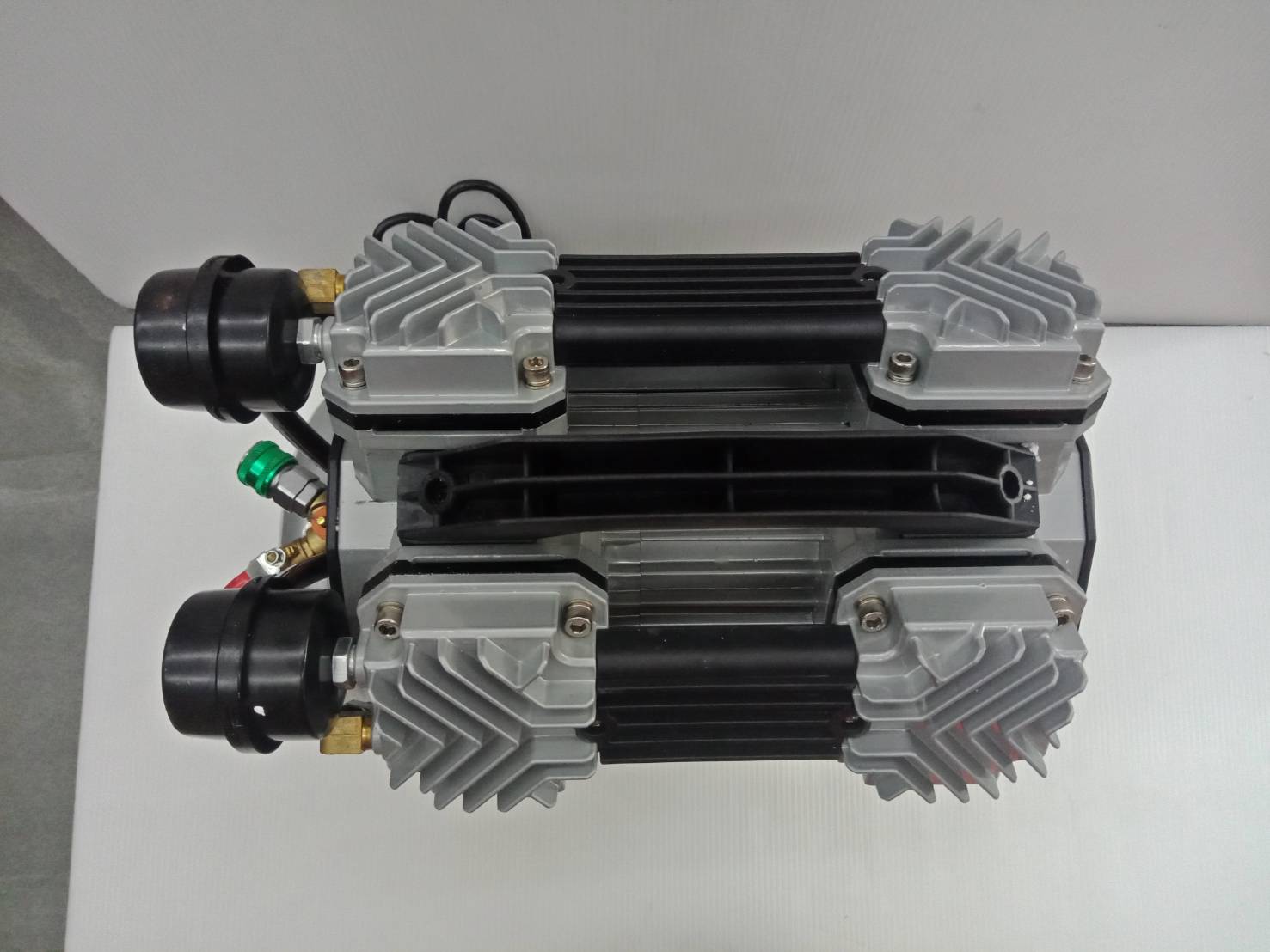 ปั๊มลมไม่ใช้น้ำมัน Digital ALUMINIUM TANK 20ลิตร PTT-DS1500AL20 PUMPKIN