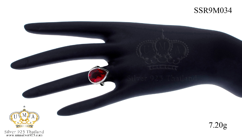 แหวนทองคำขาว ประดับเพชร CZ แหวนพลอยทรงหยดน้ำสีแดง ดีไซน์หรู ออกแบบได้ล้ำสวยเวอร์เริ๊ดๆ งานโดดเด่นไม่เหมือนใคร สยบคนรอบข้างแบบชิวๆ กันไปเลยค่ะ