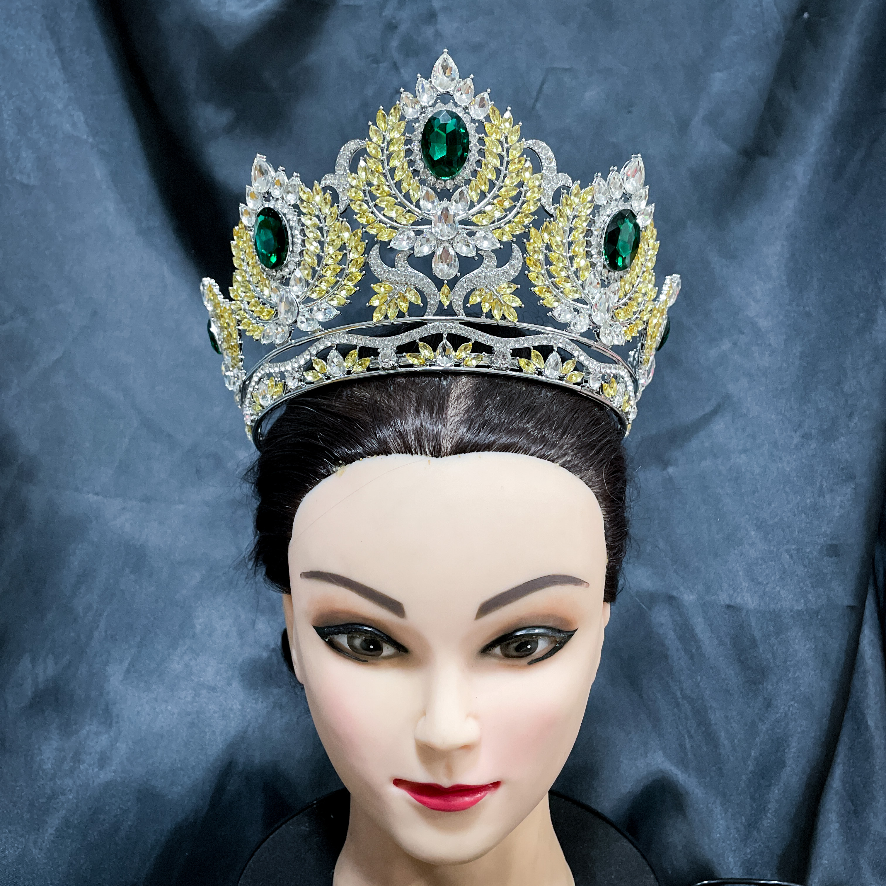 (พร้อมส่ง) มงกุฏ 089 สีเขียว-เหลือง มงกุฎนางงาม มงกุฎเพชร มงกุฎประกวด สินค้าพร้อมส่ง ไม่ต้องรอนาน งานพรีเมี่ยม