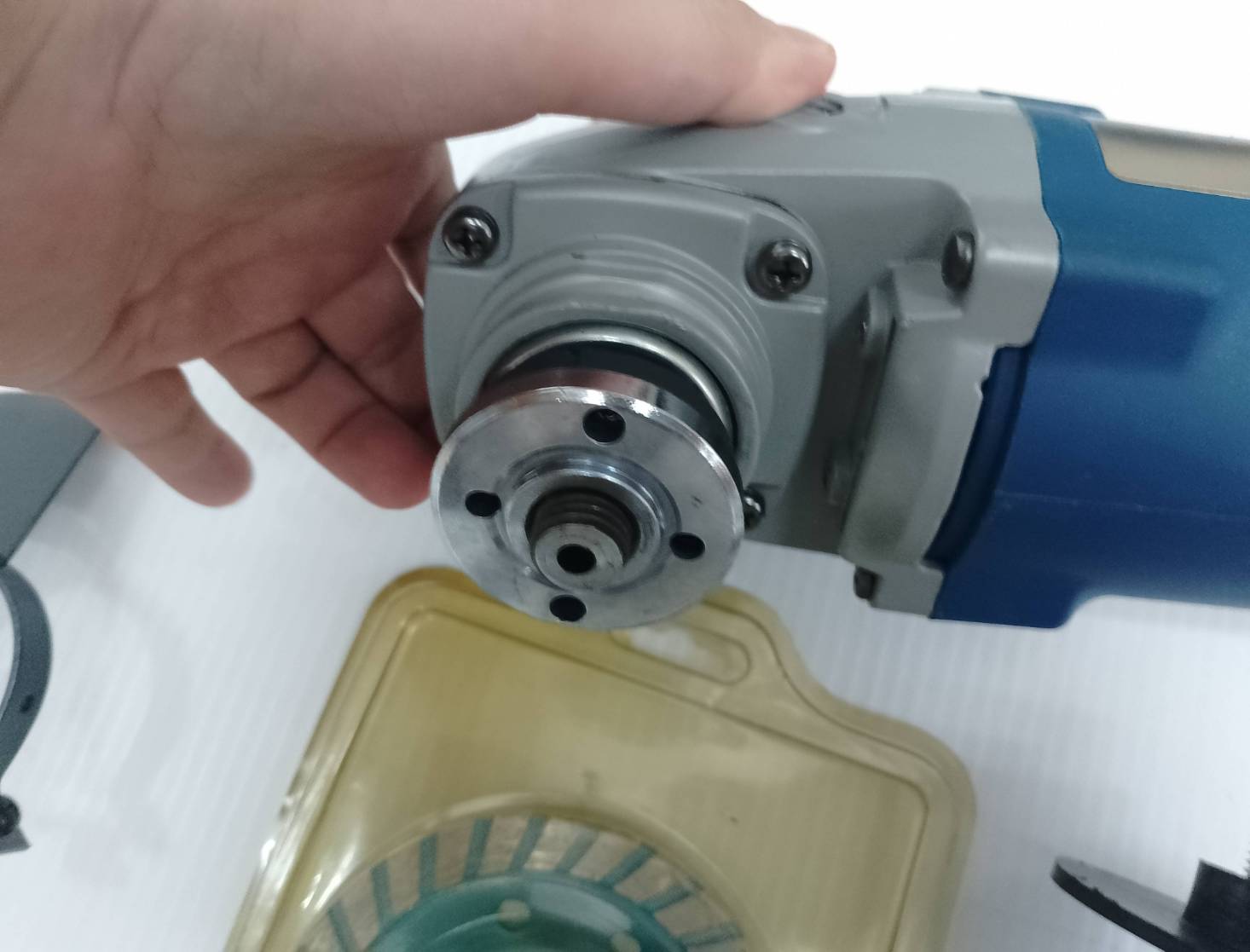 เครื่องขัดหิน4" แบบเลี้ยงน้ำ HI-125 OKURA