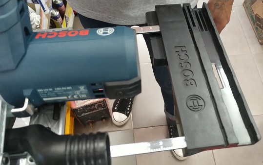 เลื่อยวงเดือน3"ไร้สาย GKS12V-26 BOSCH