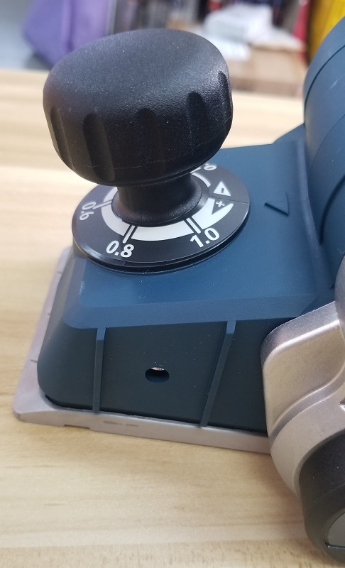 กบ3" GHO10-82 BOSCH 0601594007