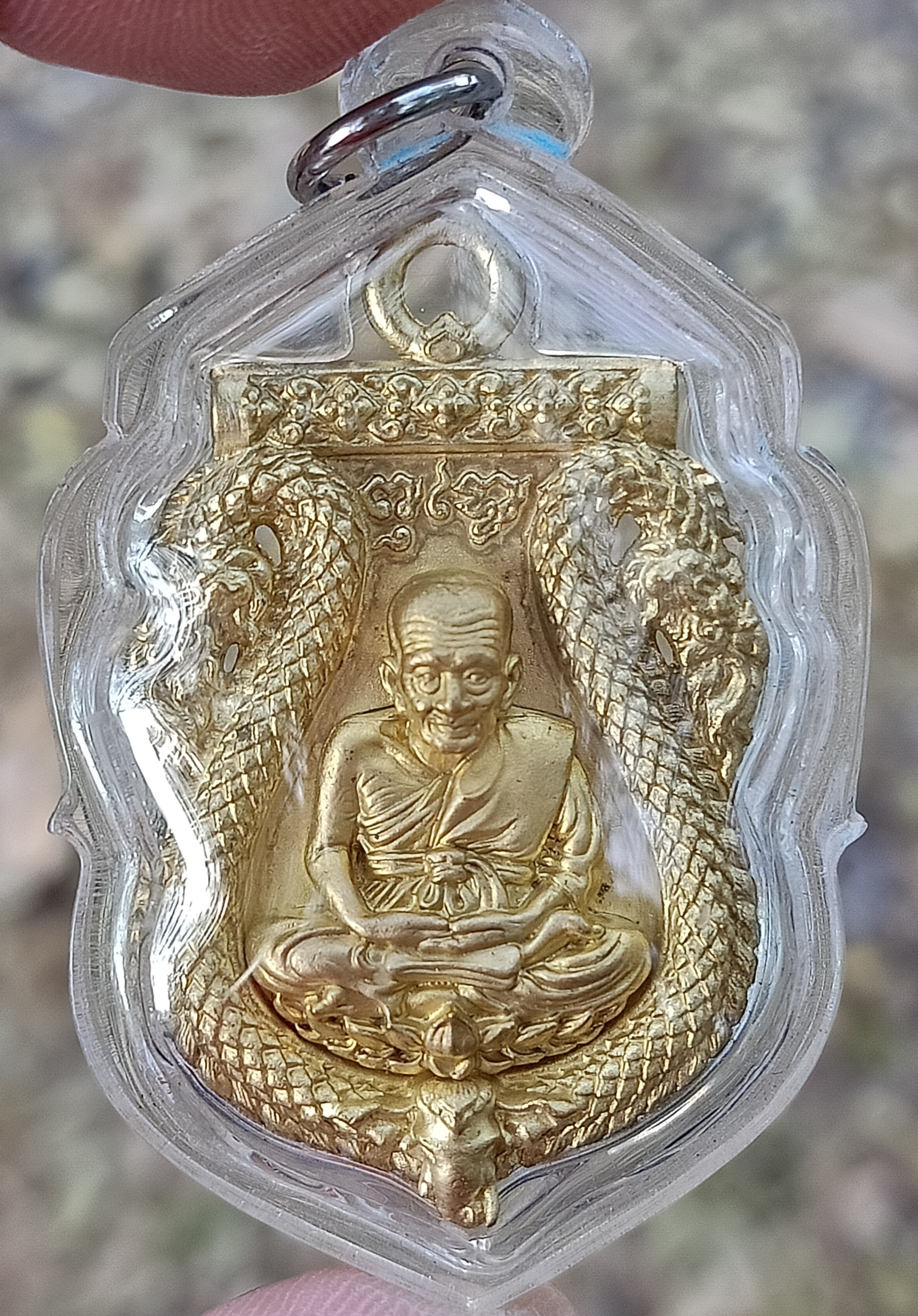 เหรียญเสมาฉลุยกองค์ หลวงปู่ทวดหลังไอ้ไข่ วัดเสมาเมือง เนื้อทองระฆัง เลี่ยมพลาสติกพร้อมใช้ พระดีพิธีใหญ่ เกจิสายใต้เสกเพียบ