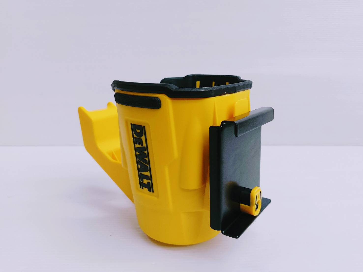 ถ้วยใส่เครื่องมือ แบบแขวน DWST82823 DEWALT
