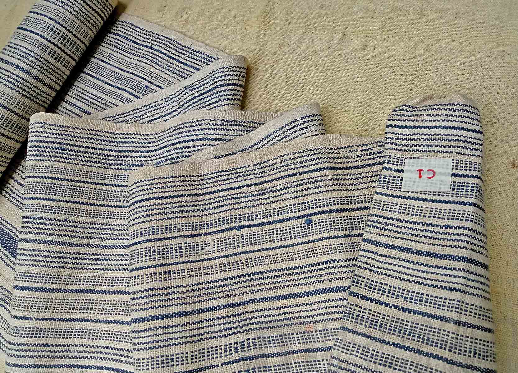 ผ้าใยกัญชงทอมือ