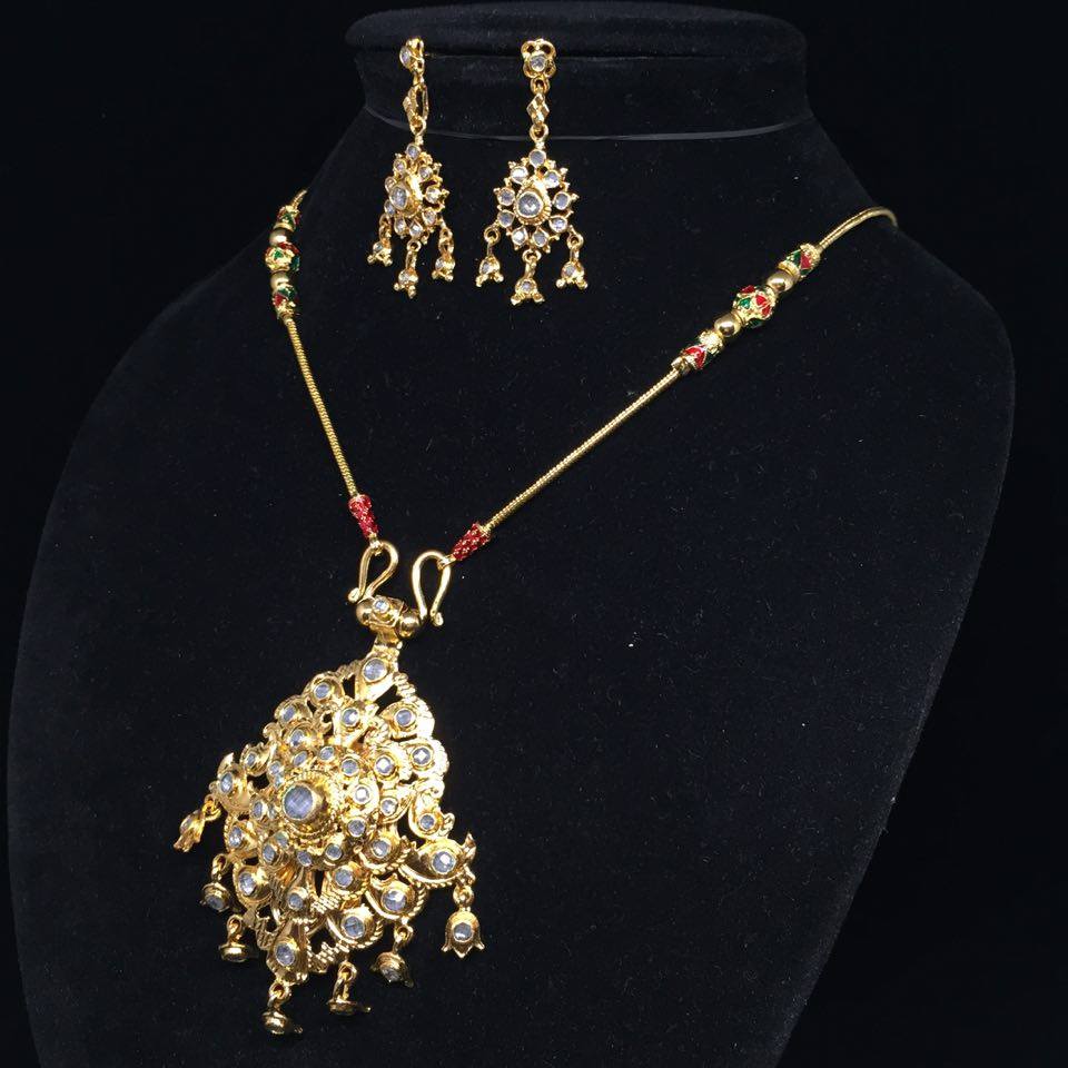 (พร้อมส่ง) เครื่องประดับไทยสร้อยคอ+ต่างหู 036