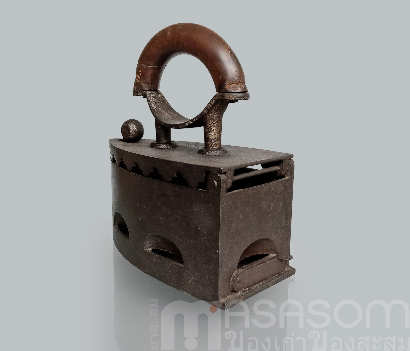 เตารีดเหล็กหล่อเก่ายุโรป