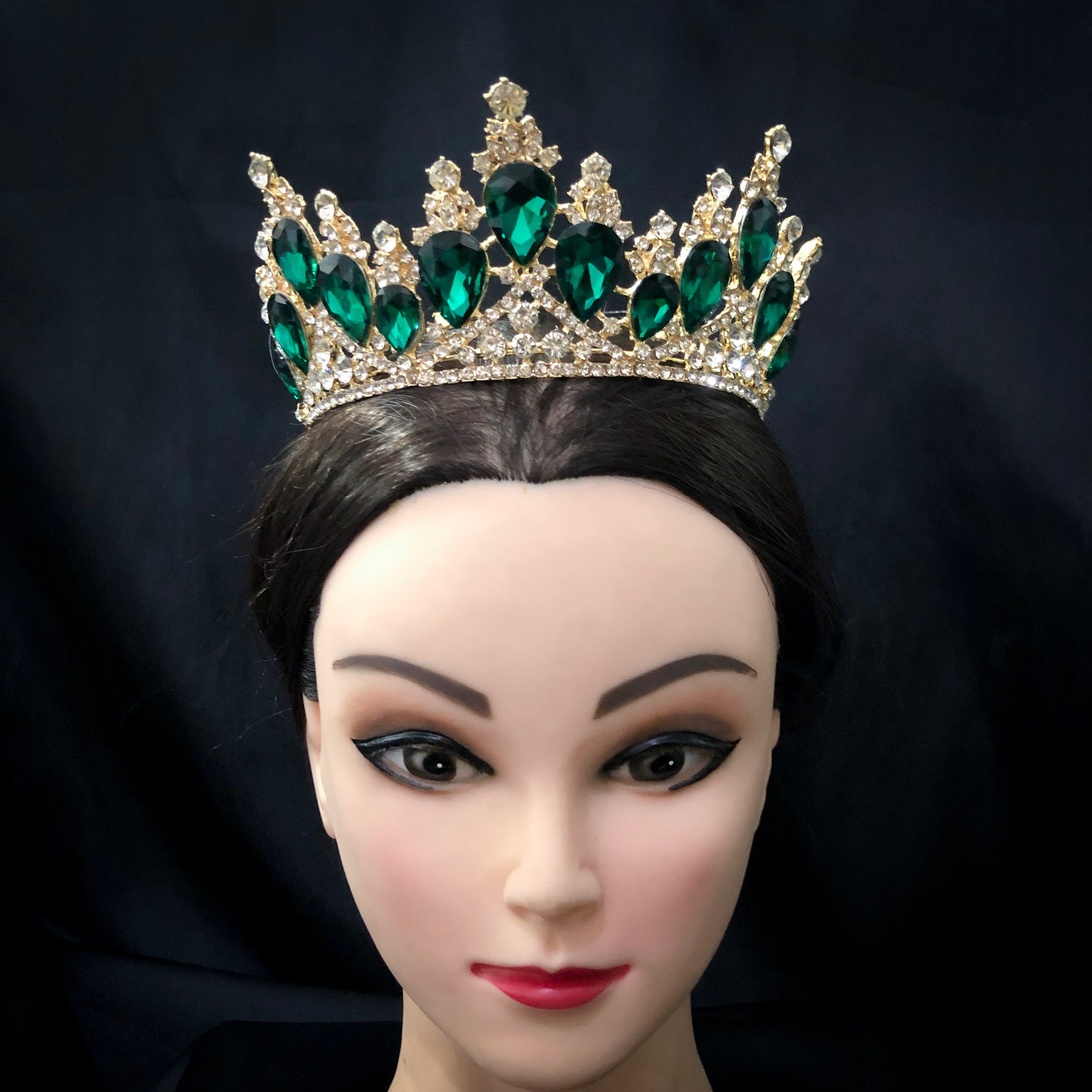 (พร้อมส่ง) มงกุฏ 049 เขียว-ทอง มงกุฎนางงาม มงกุฎประกวด งานดี เกรดพรีเมี่ยม จัดส่งจากไทย ไม่ต้องรอนาน