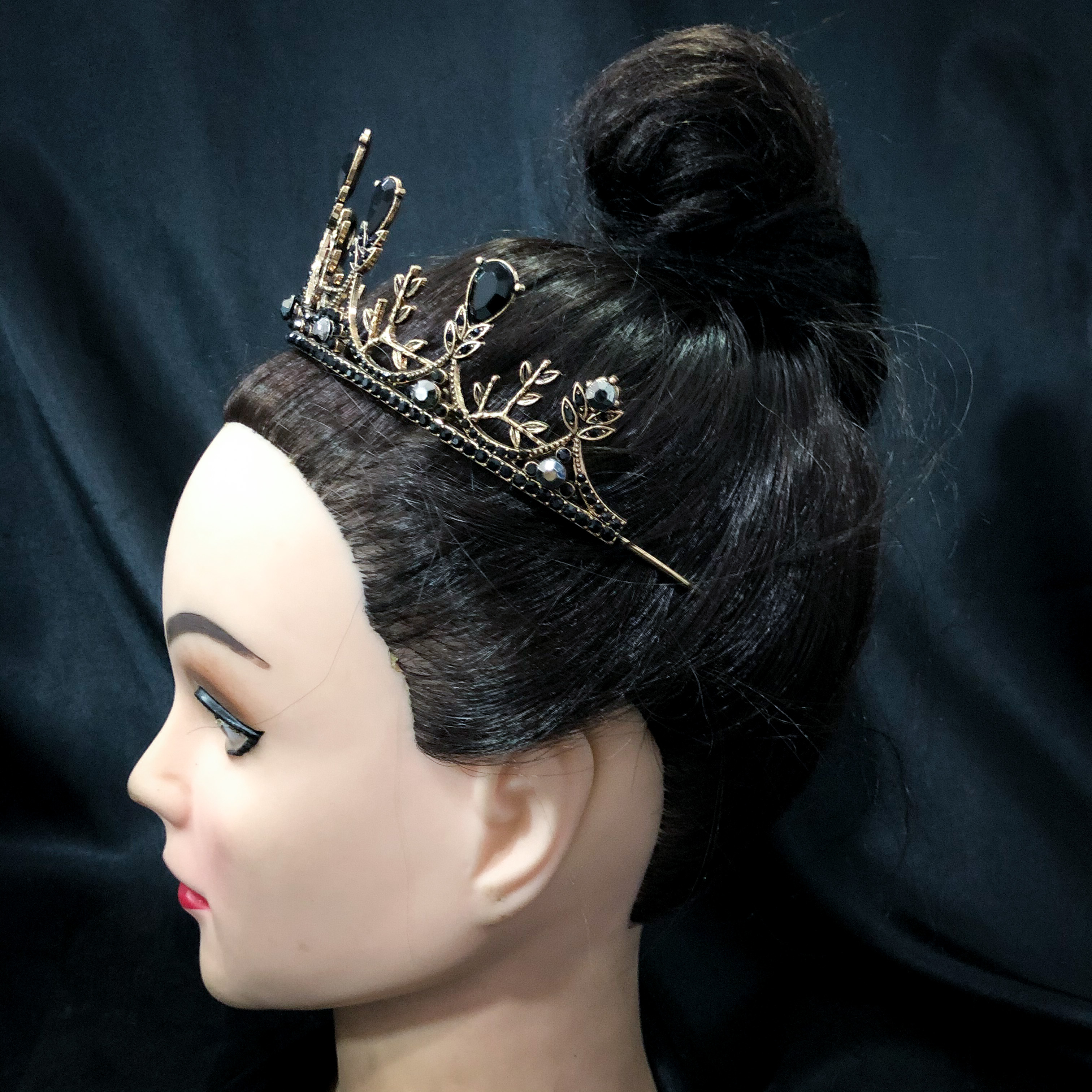 (พร้อมส่ง) มงกุฎสีดำ 258 งานสวยเกินราคา เกรดพรีเมี่ยม ใส่ได้หลายครั้ง