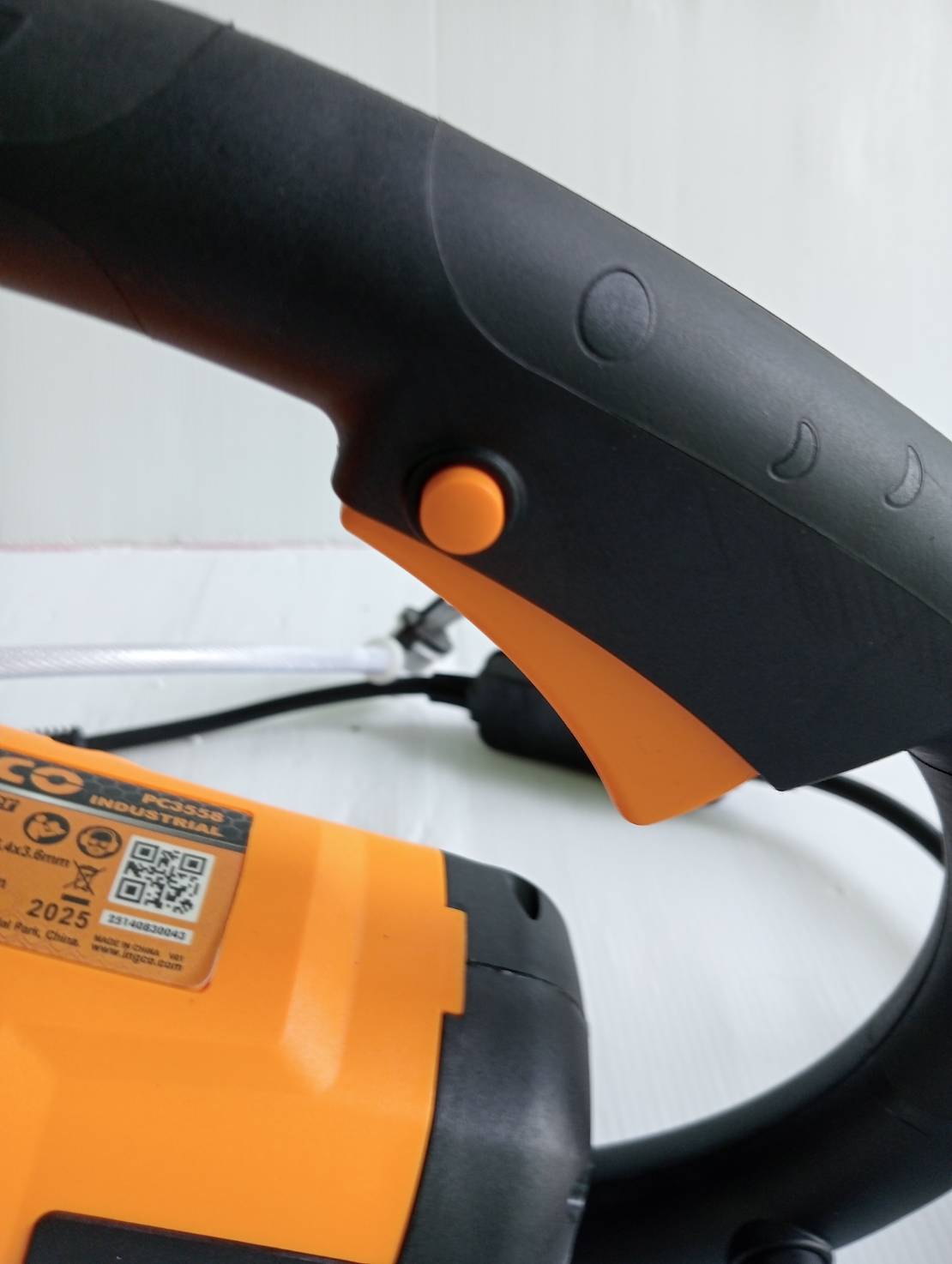 INGCO เครื่องตัดคอนกรีต14" 2800W PC3558