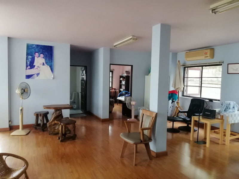 🚩H1085 ขายที่ดิน+โกดัง+บ้านพักคนงาน+บ้านเดี่ยว เนื้อที่ 4ไร่ 8ตารางวา อยู่ซอยท่าอิฐ ทำเลดี ห่างถนนราชพฤกษ์เพียง 1 กิโลเมตร เหมาะทำโกดังสินค้าและพักอาศัย