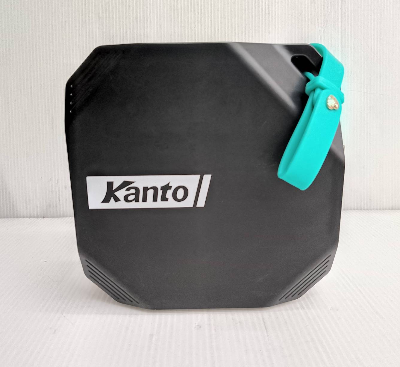 KANTO เครื่องอัดฉีดแบตเตอรี่ 265 วัตต์ รุ่น SMART20 DC-18V ไร้สาย 30-50BAR น้ำหนักเบา พกพาสะดวก ครบชุด(ฟรีน้ำยาล้าง+ผ้า) อัดฉีด