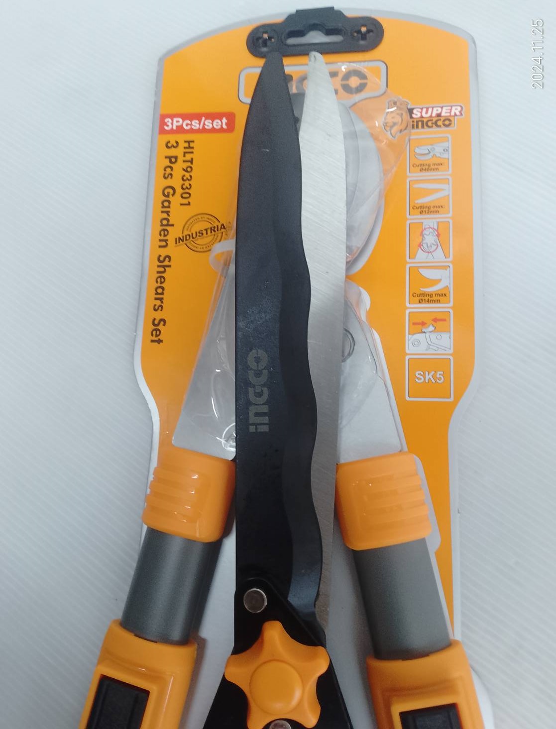 INGCO ชุดกรรไกรตัดกิ่ง 3 ชิ้น HLT93301