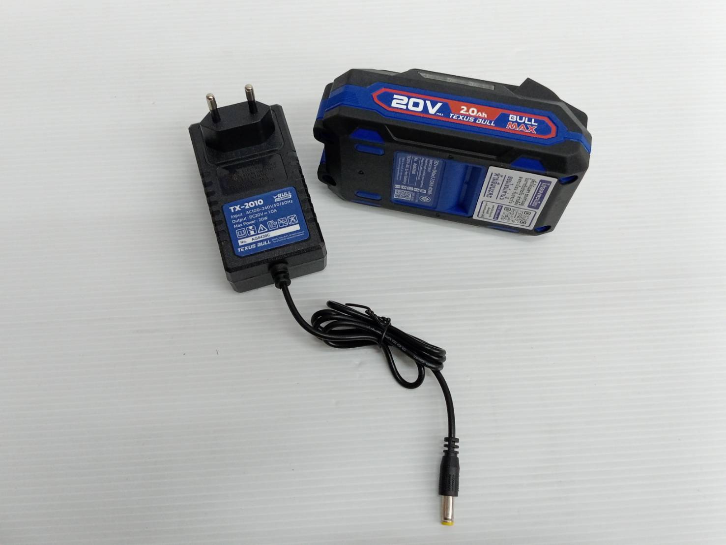 TEXUS BULL สว่านกระแทกไร้สาย คอสั้น 55Nm 20V แบตเตอรี่ 2.0Ahx1 Impact Drill TX-9632