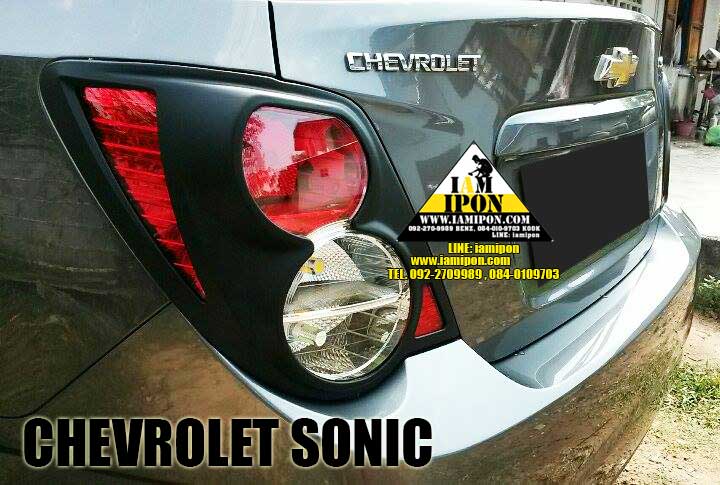ครอบไฟท้ายดำด้านโซนิค 4 ประตู TRAIL COVER CHEVROLET SONIC 4D FLATBLACK