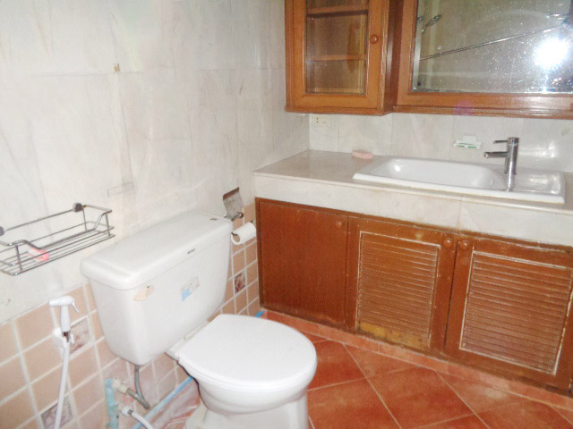 H1199 ขายบ้านเดี่ยวหลังมุม 288 ตร.วา หมู่บ้านศรีเจริญวิลล่า เทพารักษ์ โครงการติดถนนเทพารักษ์ ห่างแยกเทพารักษ์ 1.6 กม. ใกล้รถไฟฟ้า