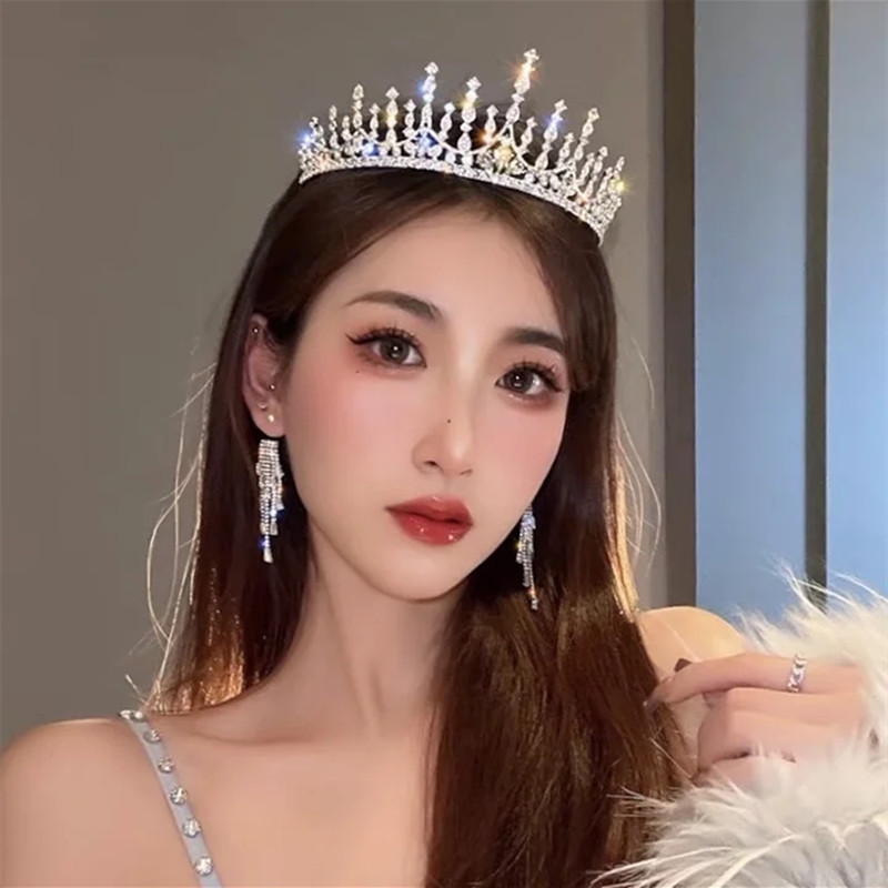 (พร้อมส่ง) เทียร่า 261 สีเงิน มงกุฎนางงาม มงกุฎประกวด เทียร่าเจ้าสาว งานสวย ปราณีต QCเพชรทุกเม็ด สินค้าพร้อมส่งจากไทย