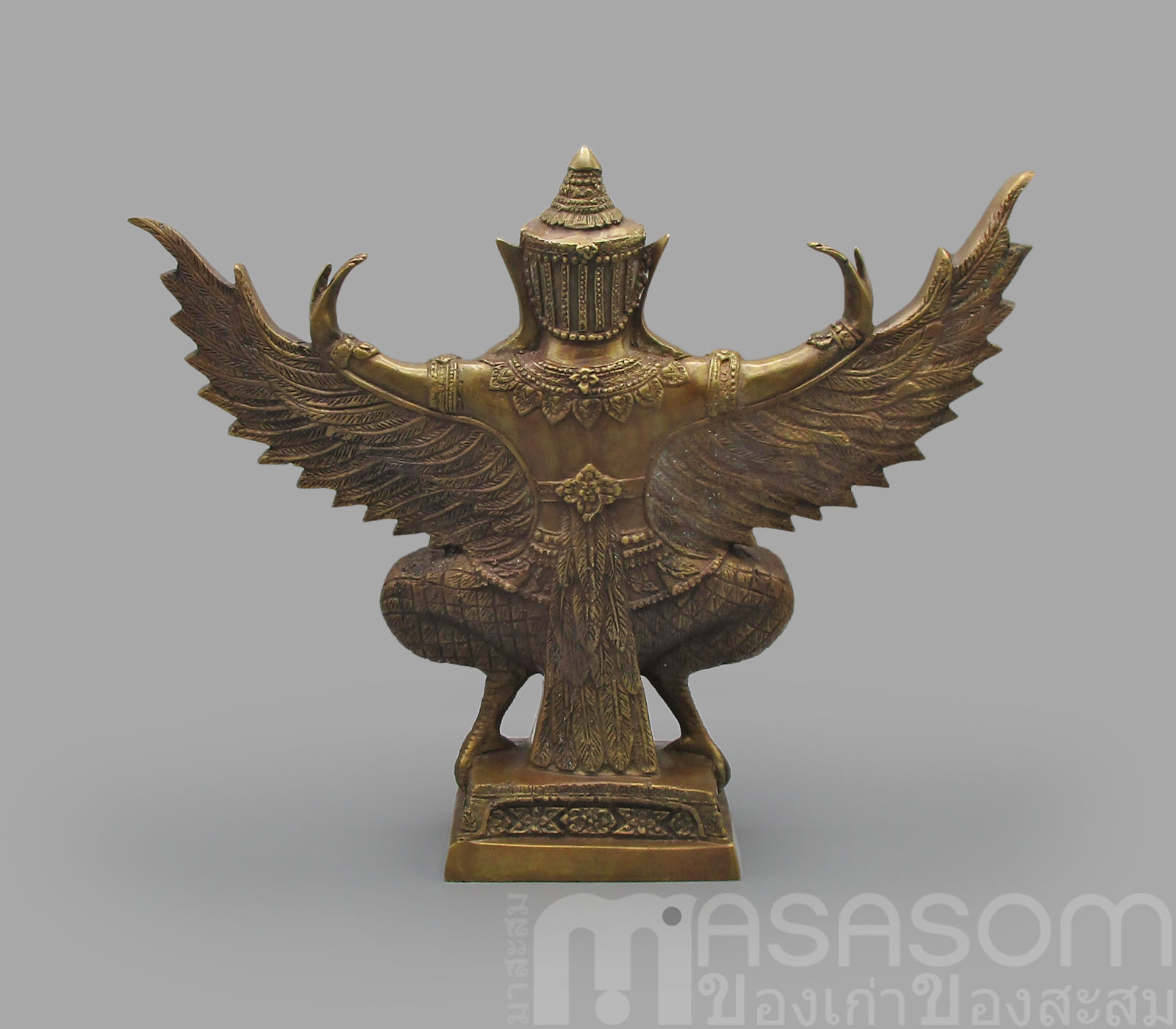 พญาครุฑทองเหลืองลงหิน