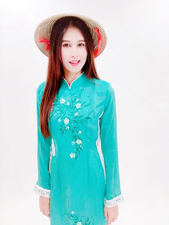 ชุดอ๋าวหย่าย ชุดเวียดนาม